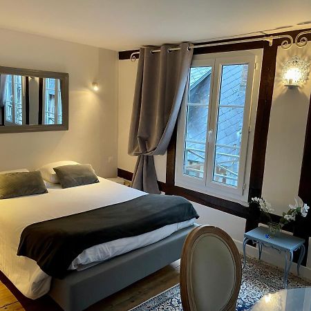 La Parenthese Du Capucin Appartement Honfleur Buitenkant foto