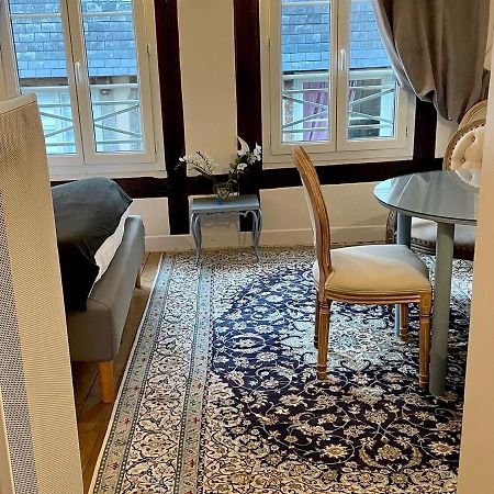 La Parenthese Du Capucin Appartement Honfleur Buitenkant foto