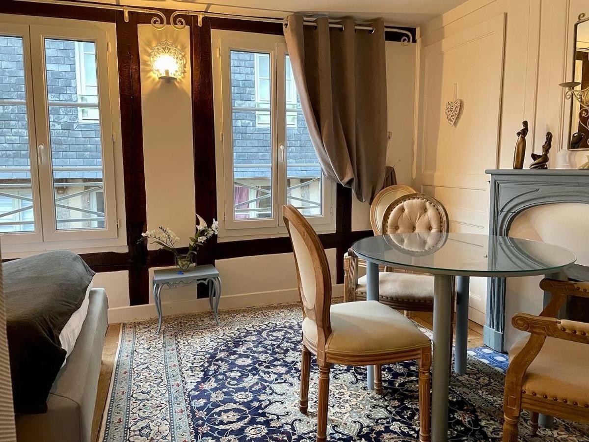La Parenthese Du Capucin Appartement Honfleur Buitenkant foto