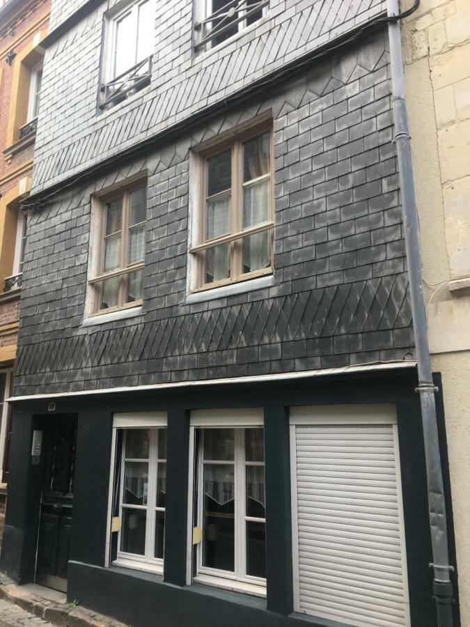 La Parenthese Du Capucin Appartement Honfleur Buitenkant foto