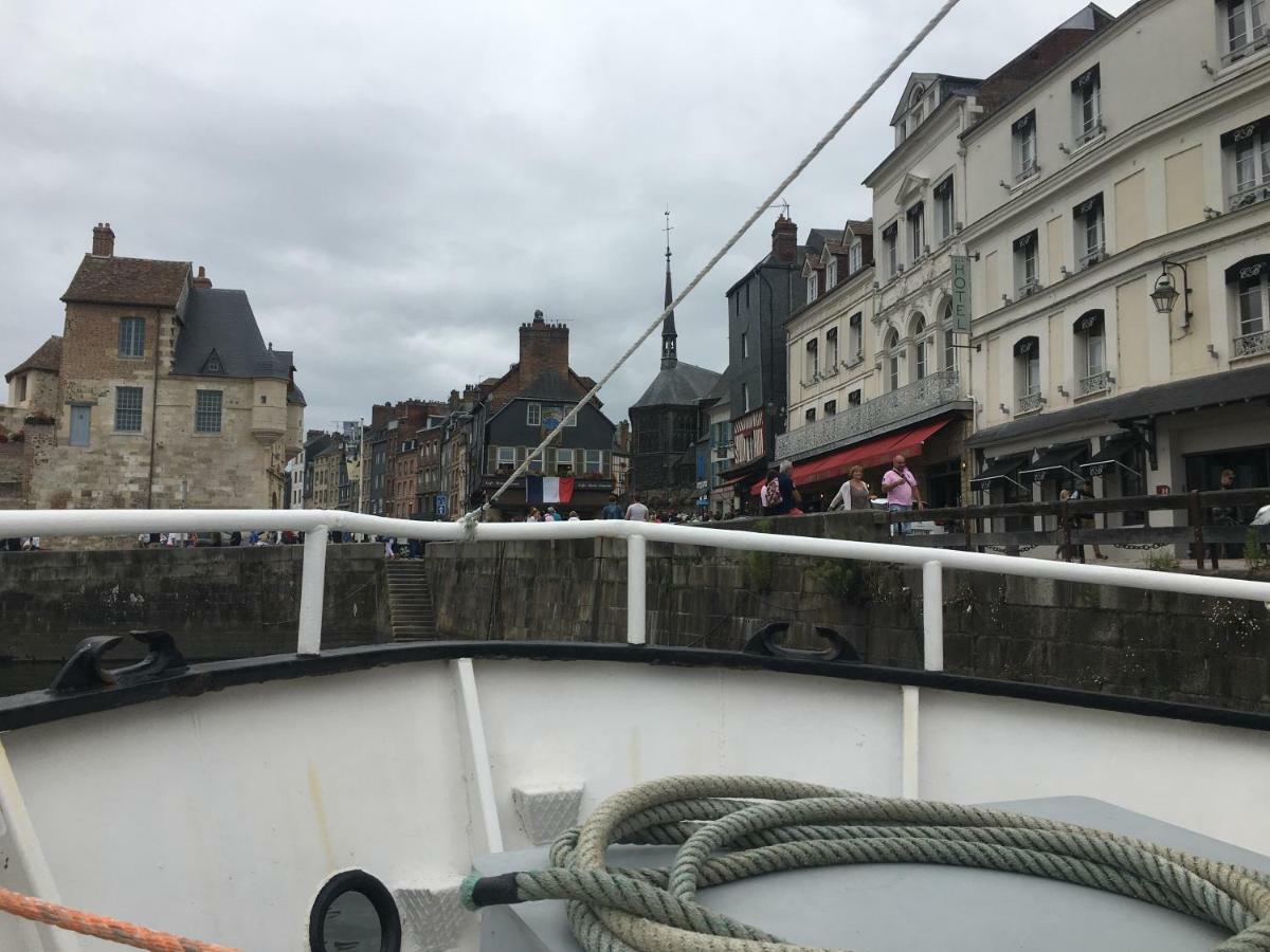 La Parenthese Du Capucin Appartement Honfleur Buitenkant foto