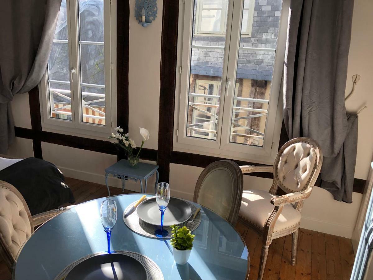 La Parenthese Du Capucin Appartement Honfleur Buitenkant foto