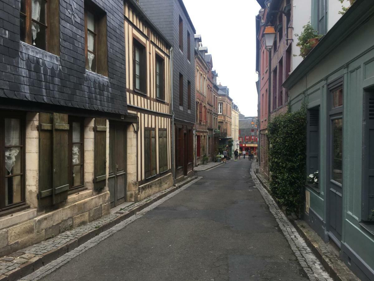 La Parenthese Du Capucin Appartement Honfleur Buitenkant foto